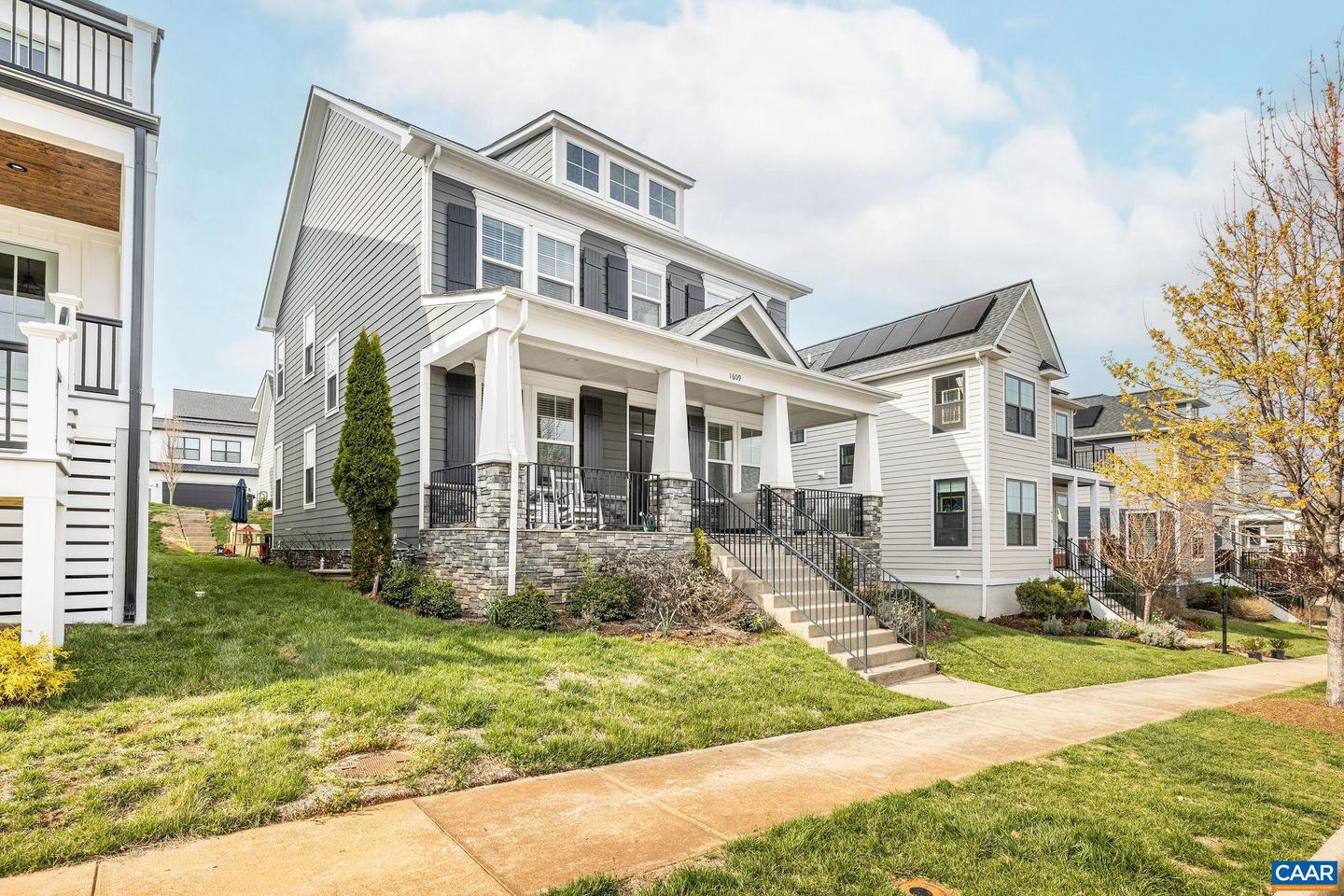 1609 Griffin Grove, Charlottesville