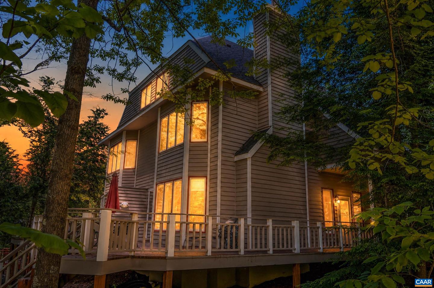 4 Trillium Ln