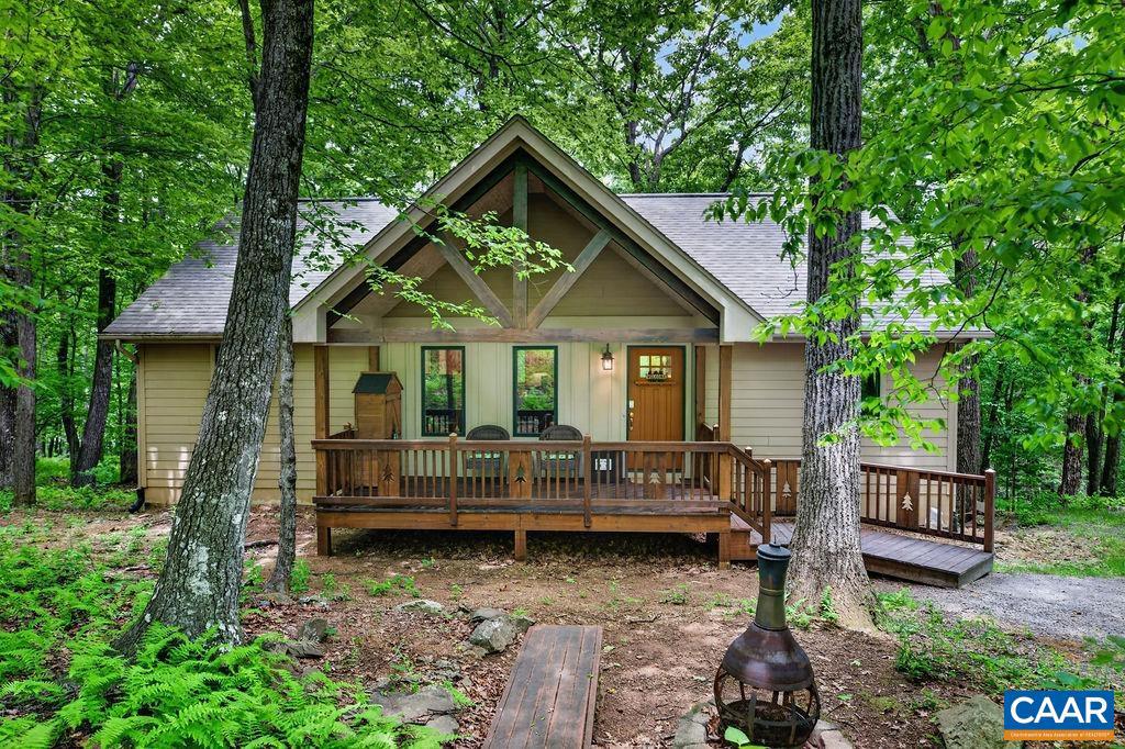 17 Pine Siskin Ln, Roseland