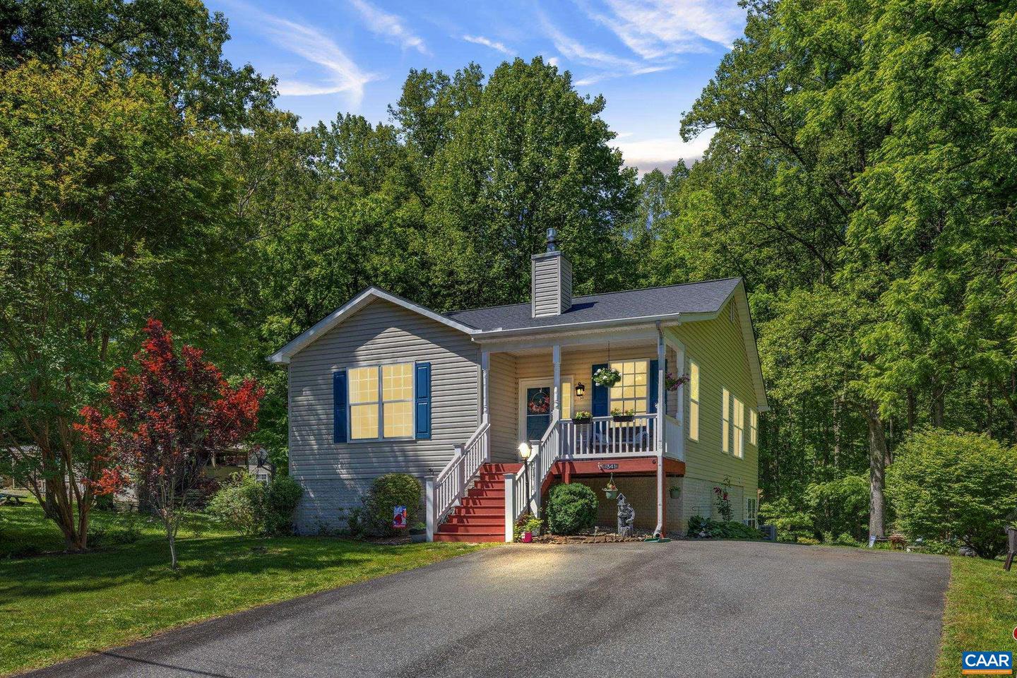 341 Poplar Dr
