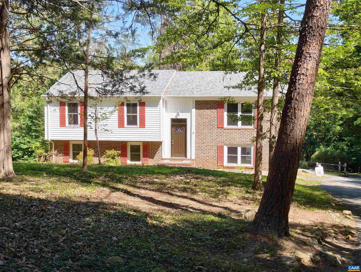 2140 Viburnum Ct, Charlottesville