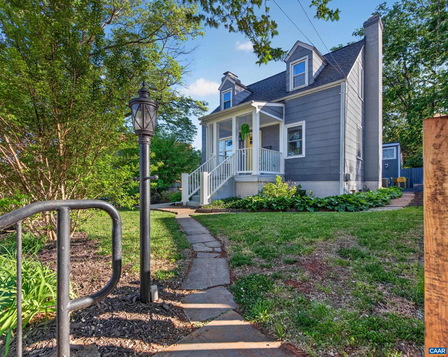 1304 Belleview Ave