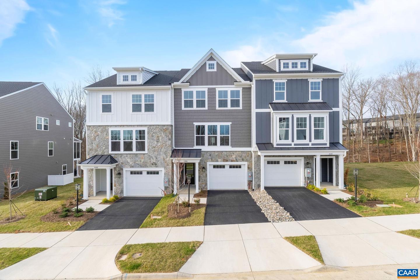 3046 Farrow Cir