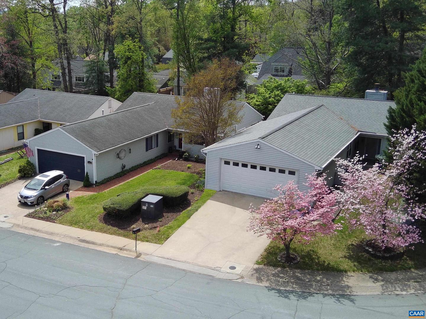 1498 Lake Forest Dr