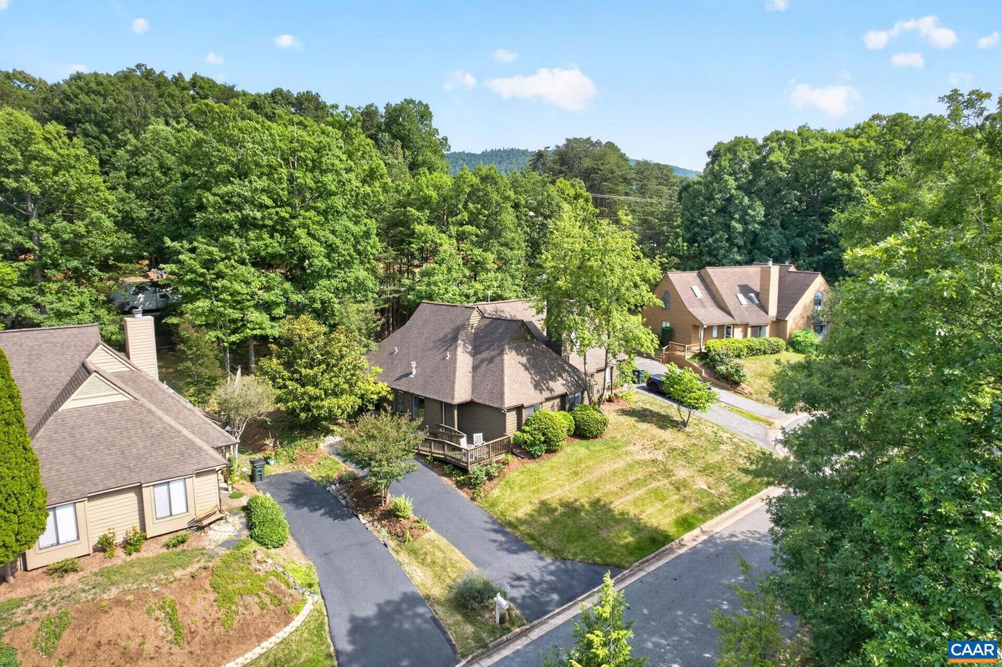 43 Creekside Cir