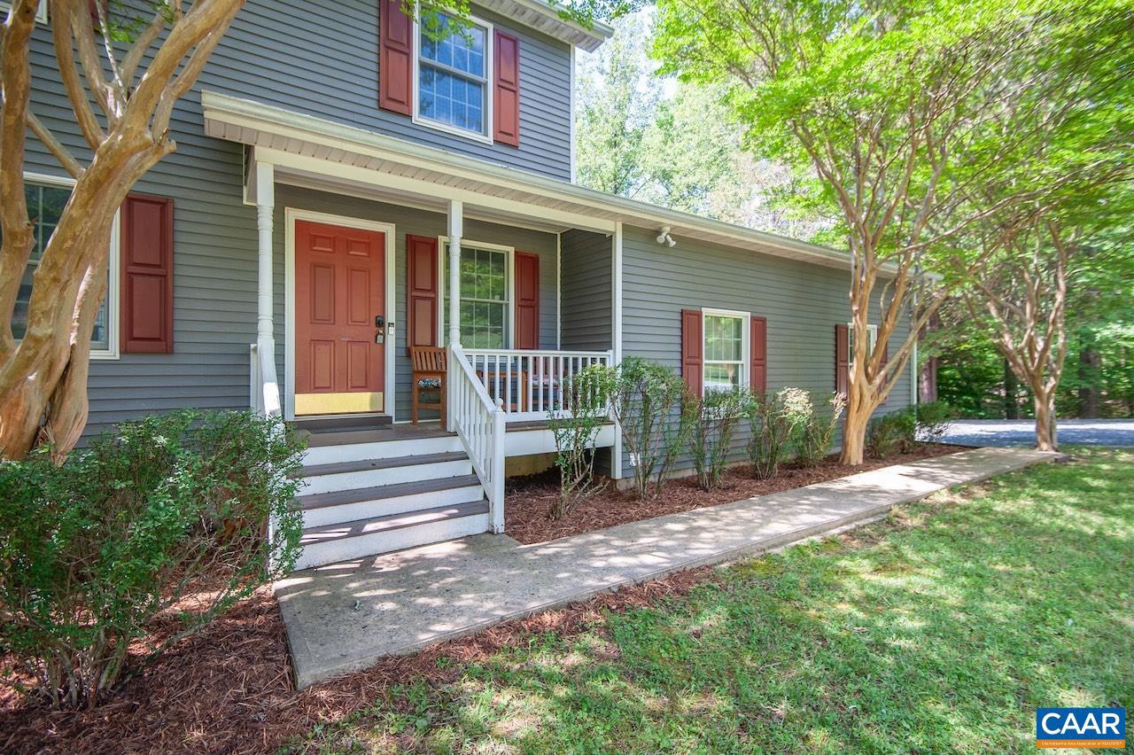 459 Lakeland Ln