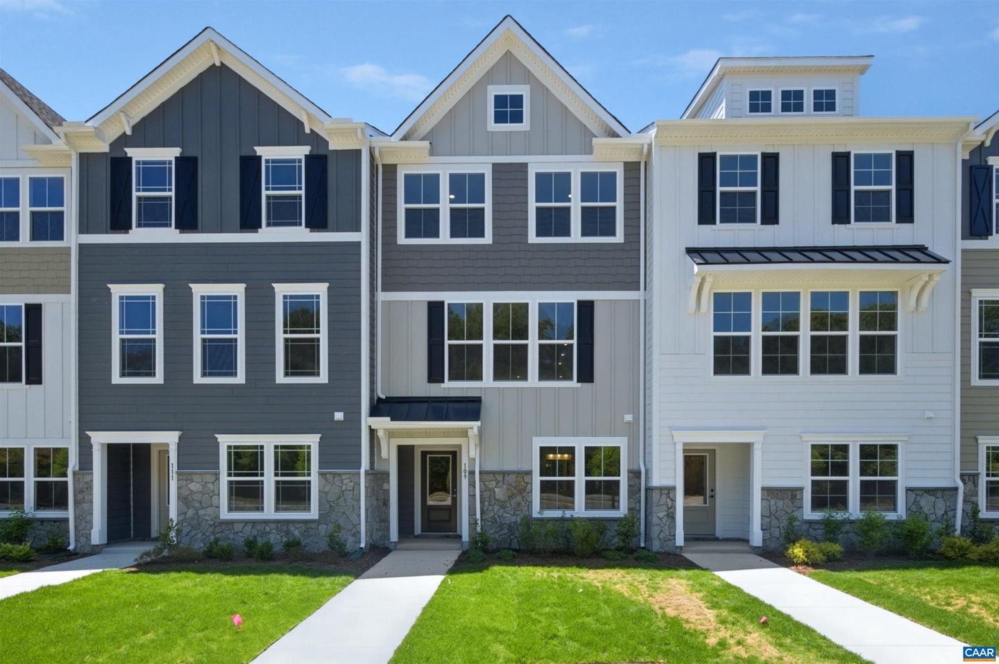 291 Crowninshield Ct
