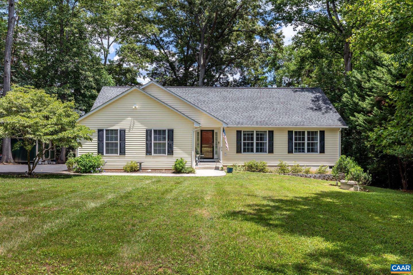 211 Spring Haven Ln