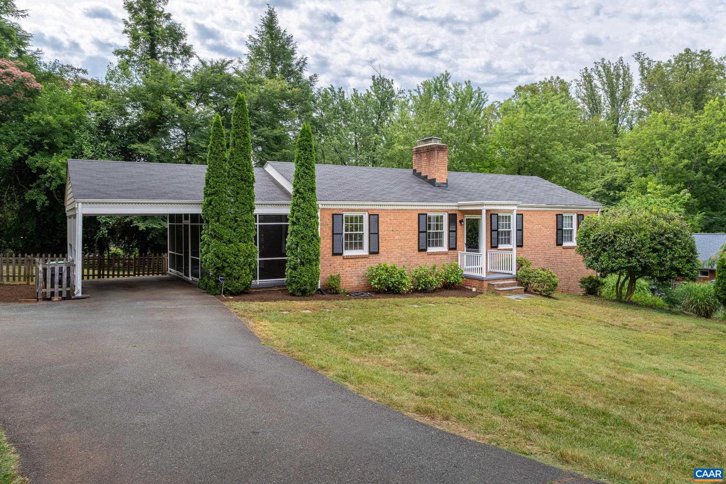 1636 Meadowbrook Heights Rd