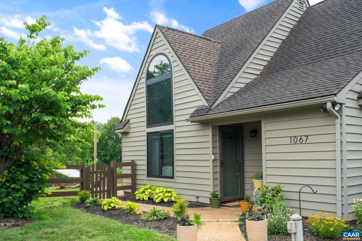 1067 Highland Dr