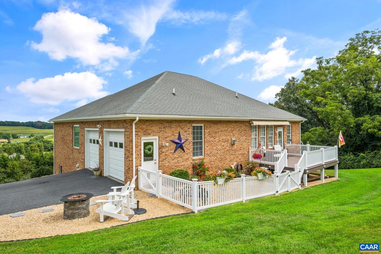 93 Cedar Creek Ln