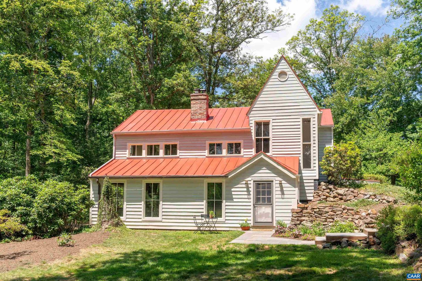 2830 Penny Ln