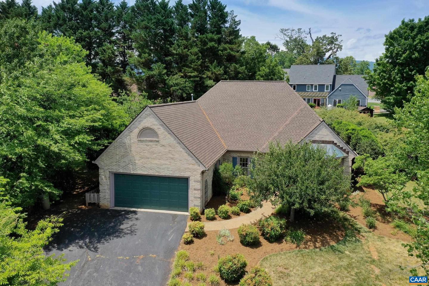1130 Highlands Dr