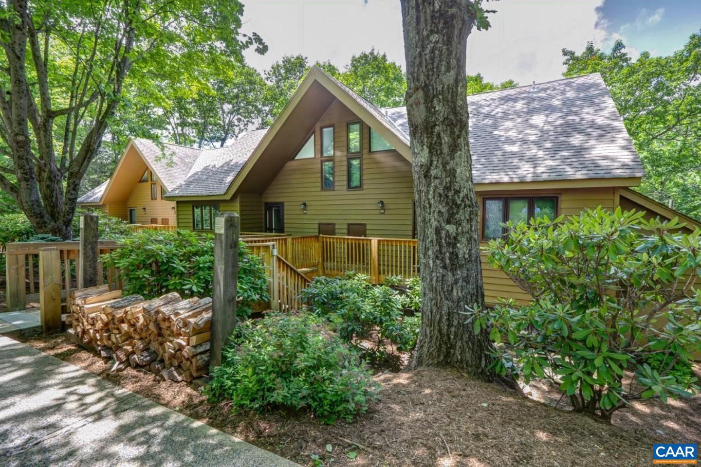 740 Laurelwood Condos, Wintergreen