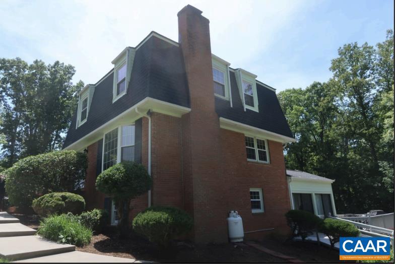 560 Stonefield Cir, Earlysville