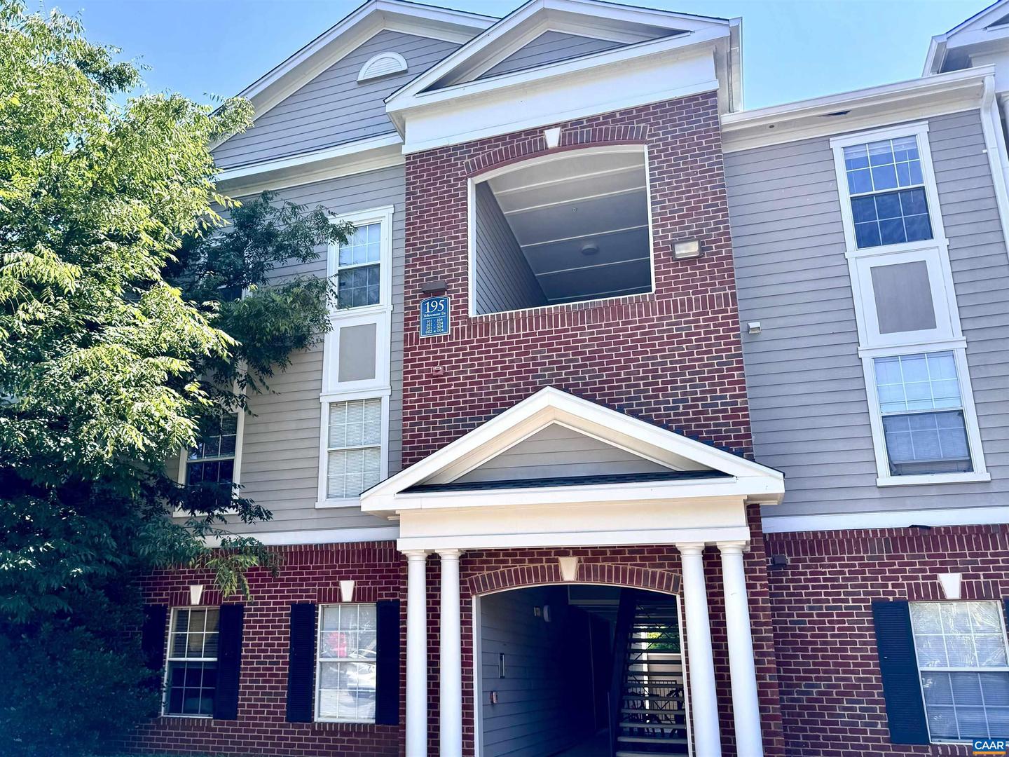 195 Yellowstone Dr #201