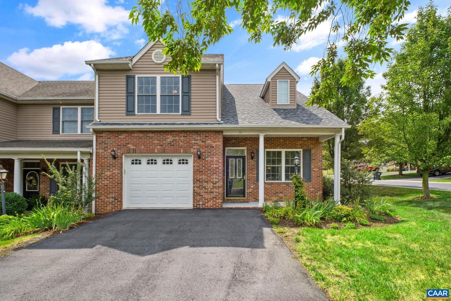 26 E Park View Dr