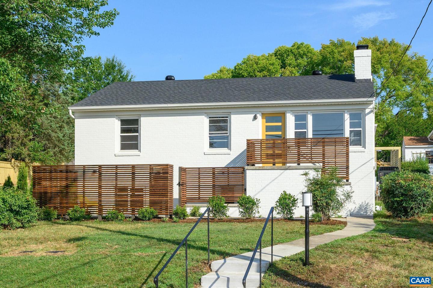 1007 Saint Clair Ave