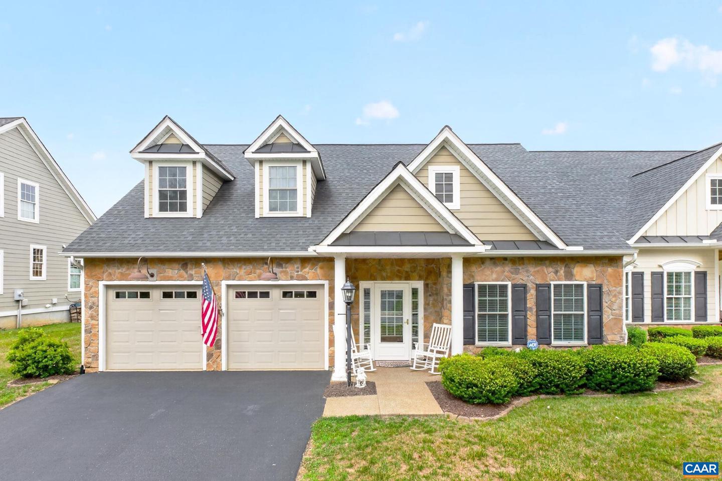 1824 Barefoot Ct