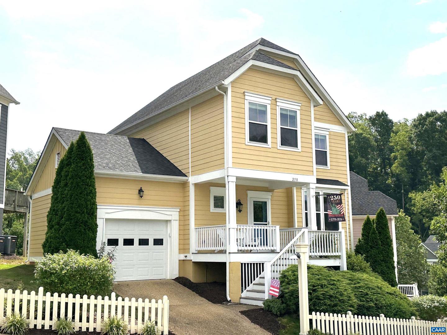 250 Huntley Ave