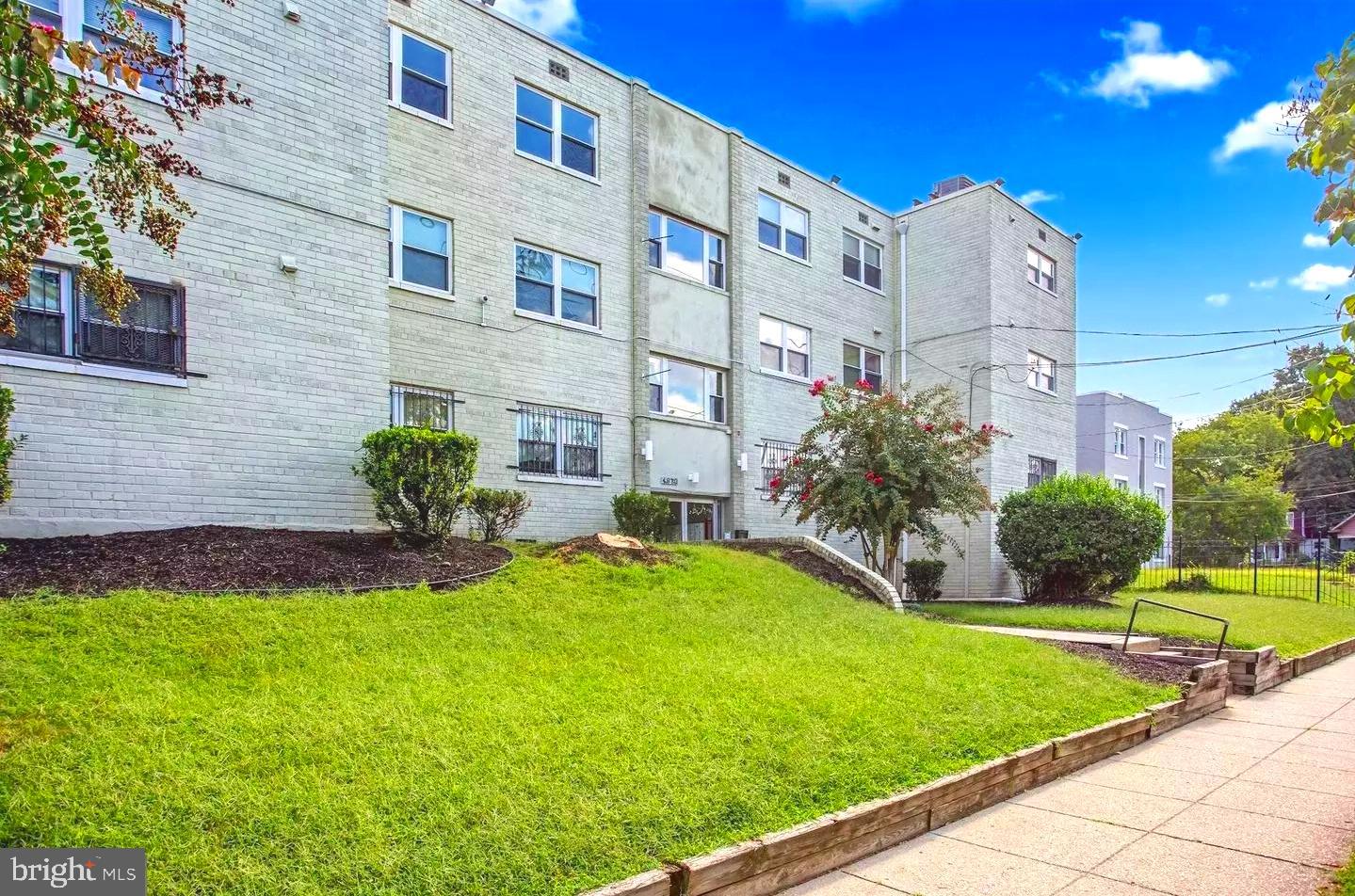 4810 Quarles Street NE #202, Washington