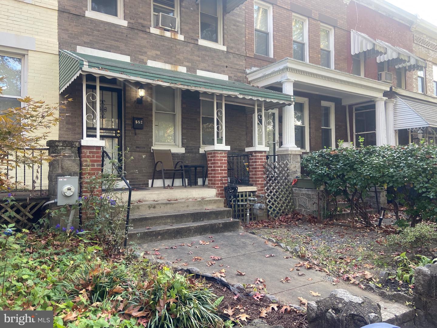 552 14th Street SE, Washington