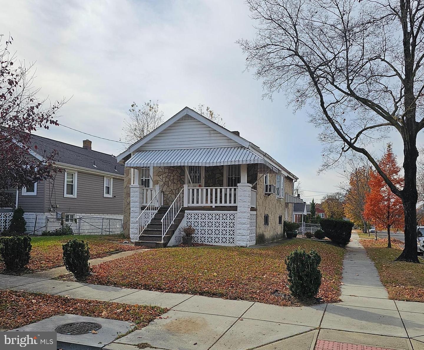 1216 42nd Place NE, Washington