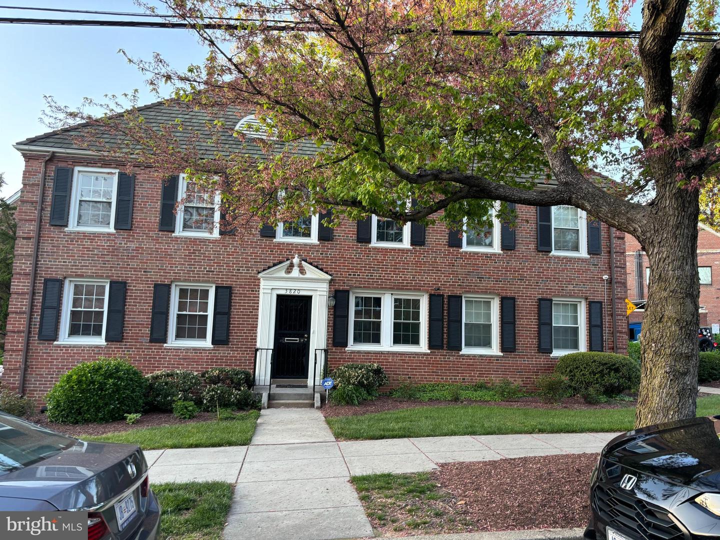 3820 V Street SE #202, Washington