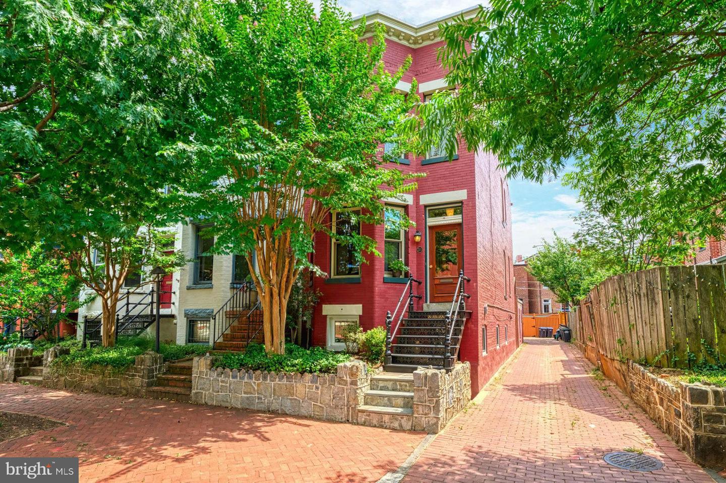311 E Street SE, Washington
