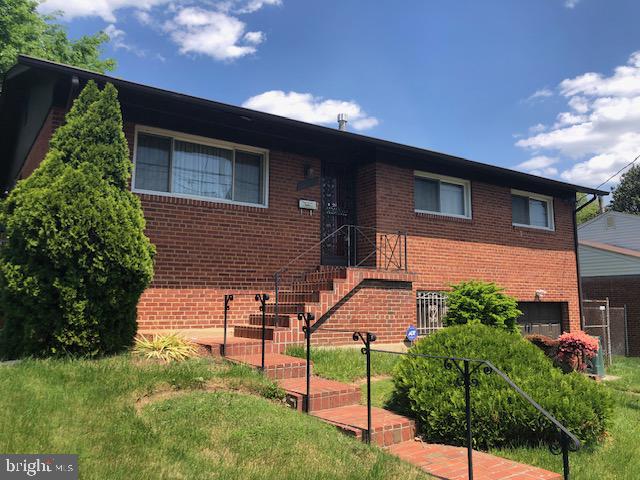 812 Kennedy Street NE, Washington