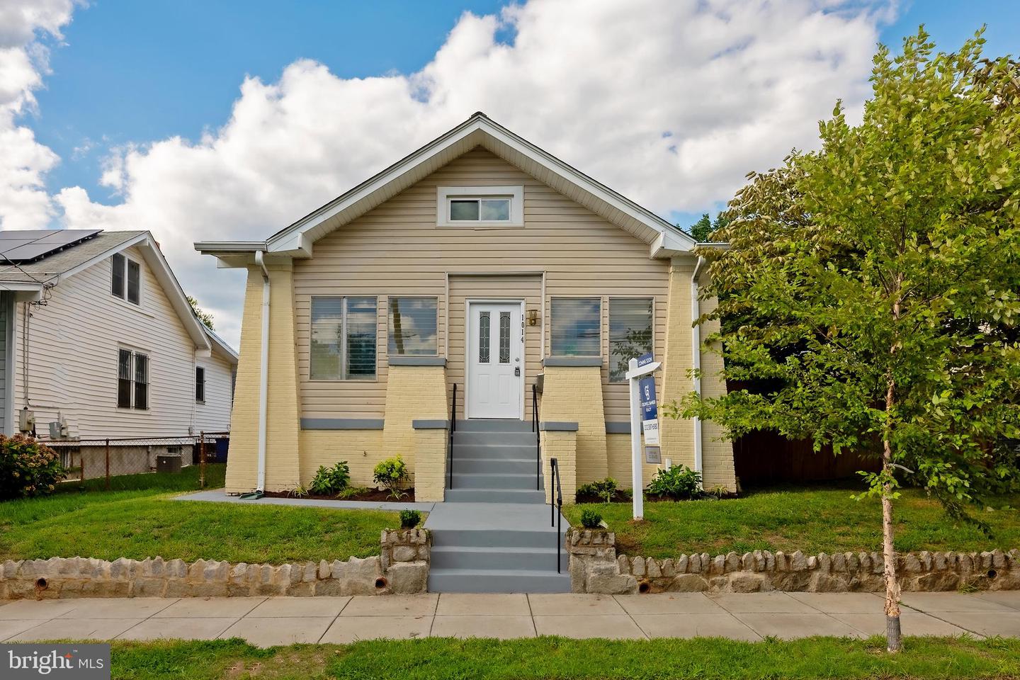 1014 Douglas Street NE, Washington
