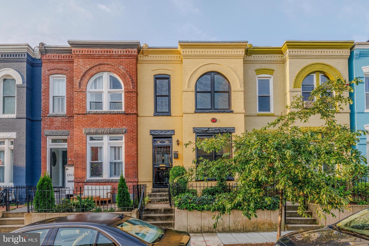 1311 Emerald Street NE, Washington