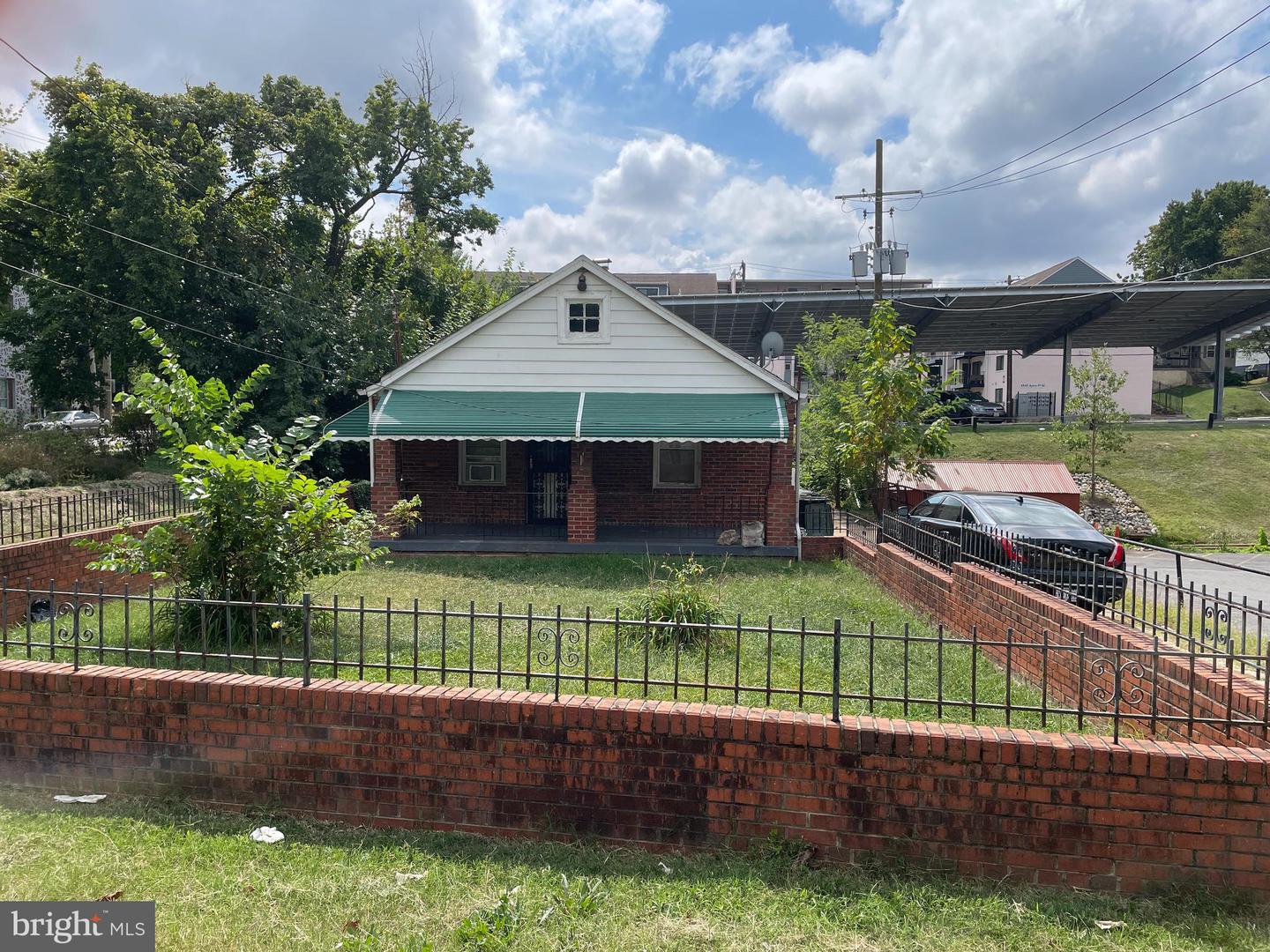 4953 E Capitol Street SE, Washington