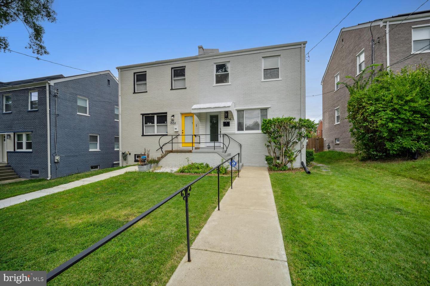 5056 11th Street NE, Washington
