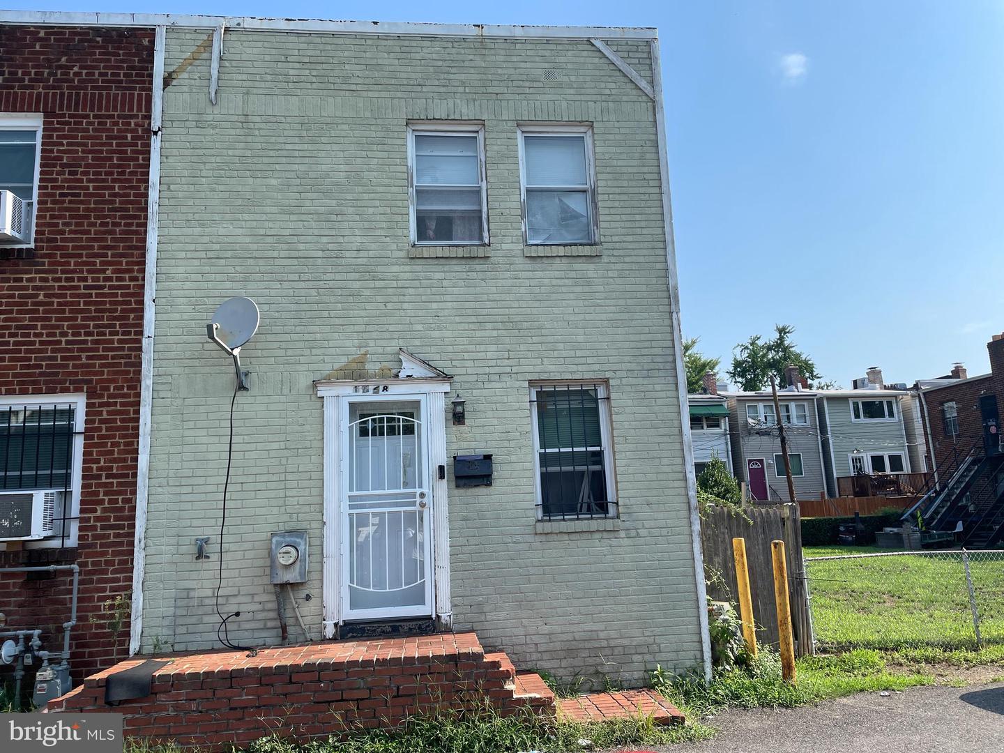 1658 F Street NE, Washington