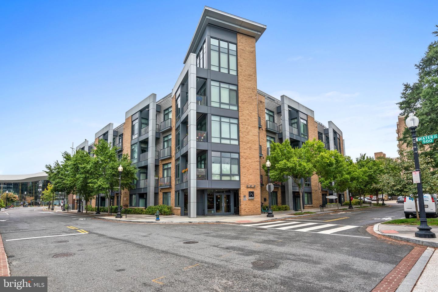 525 Water Street SW #207, Washington
