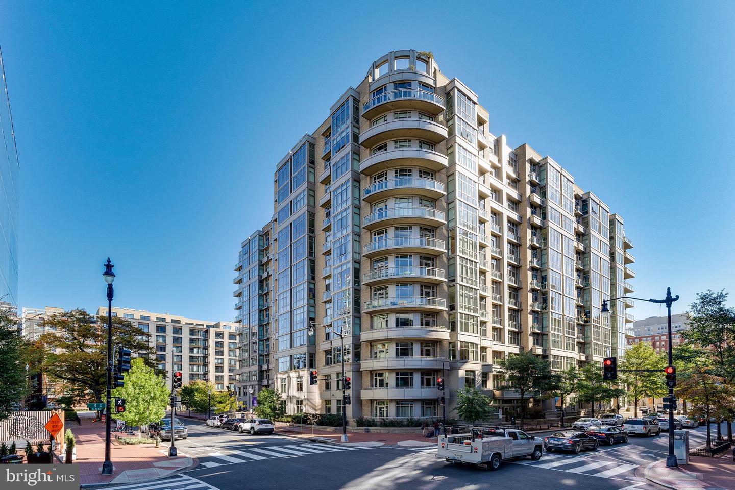 811 4th Street NW #502