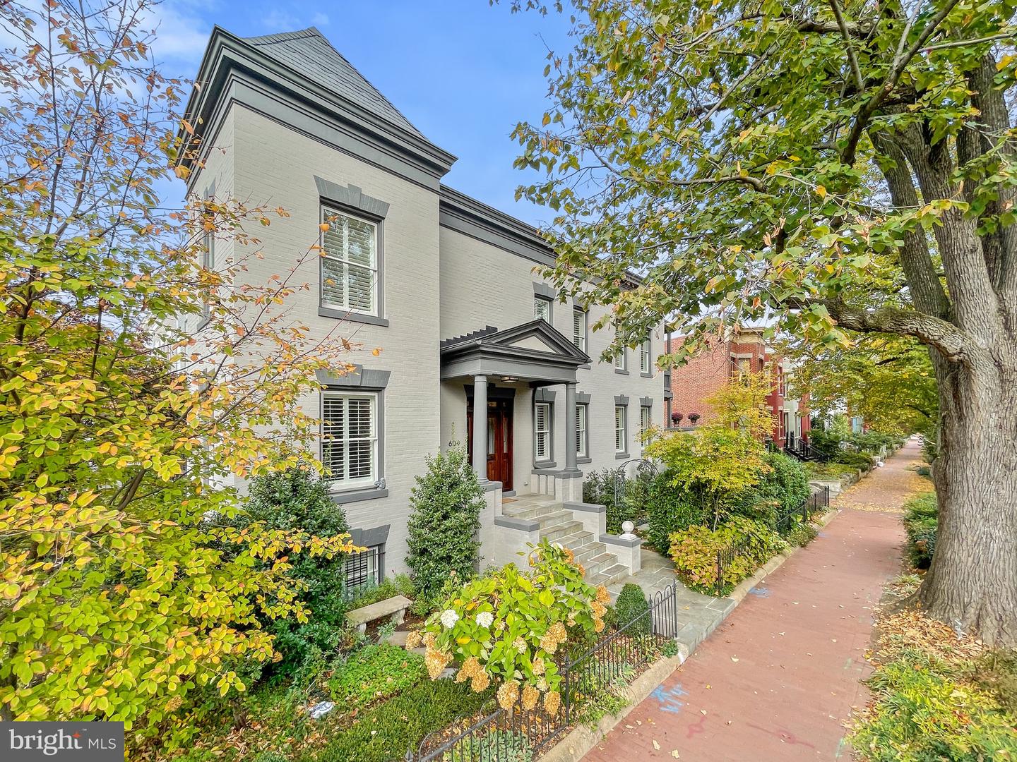 604 5th Street NE, Washington