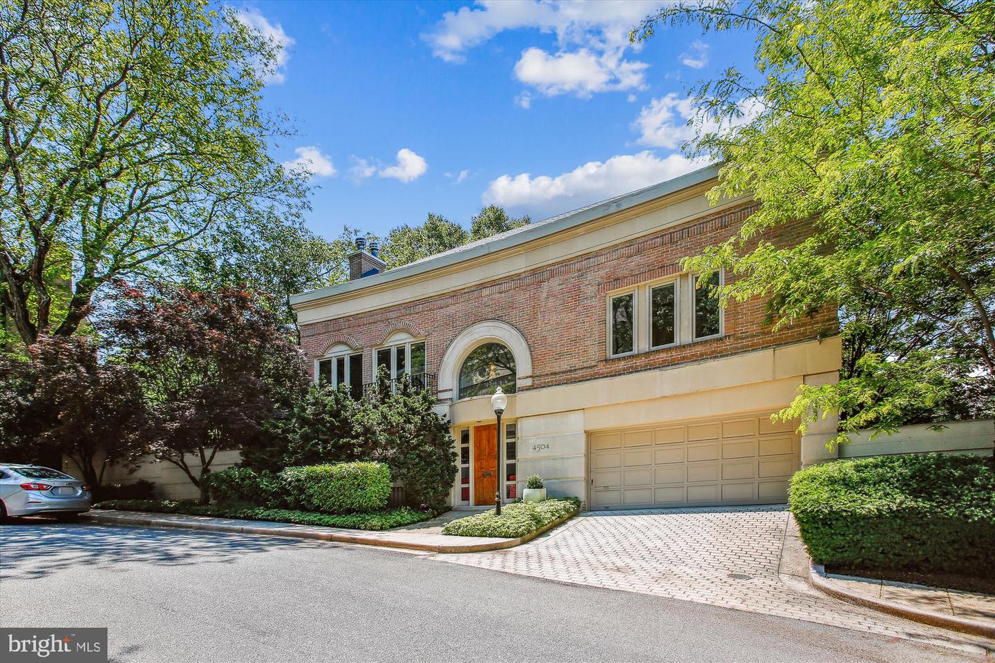 4504 Foxhall Crescent NW, Washington