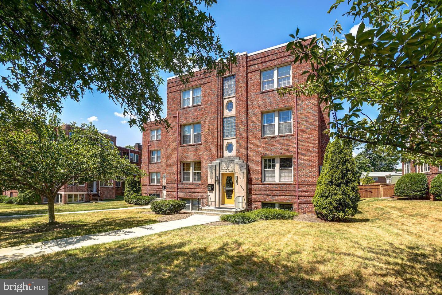 6722 3rd Street NW #204