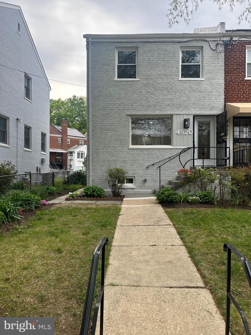 4920 12th Street NE, Washington