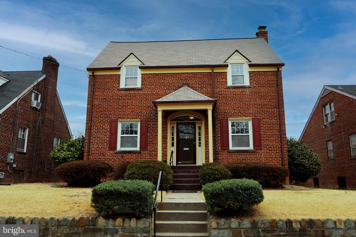 2038 34th Street SE, Washington