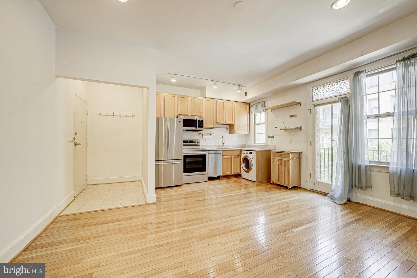 1401 Columbia Road NW #219