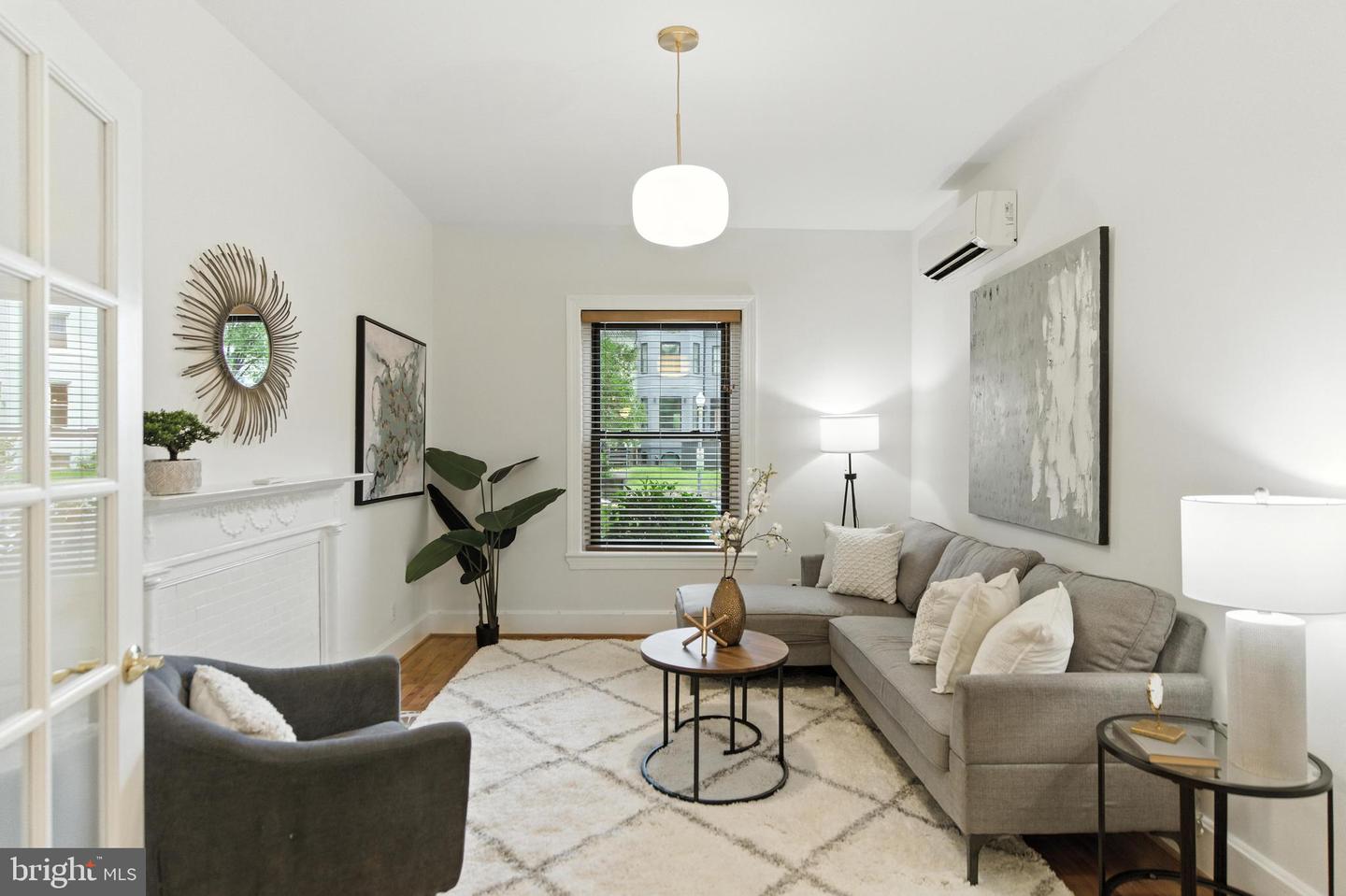 147 R Street NE #8, Washington