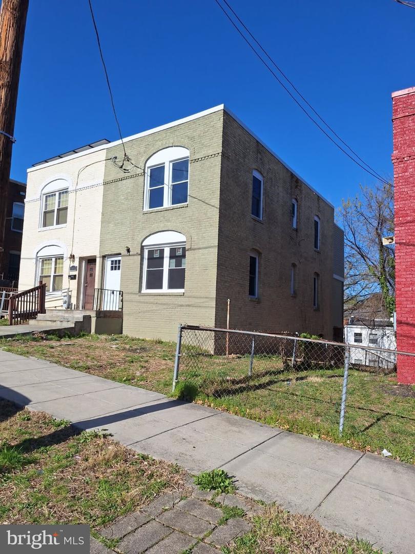2814 Buena Vista Terrace SE, Washington