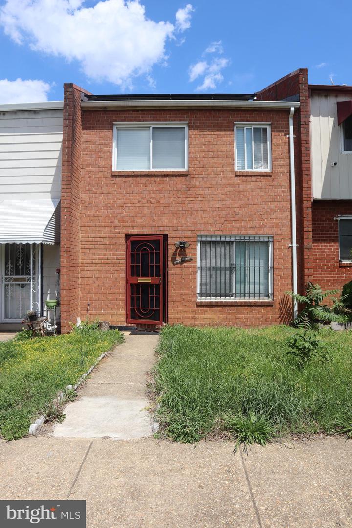 1260 Barnaby Terrace SE, Washington