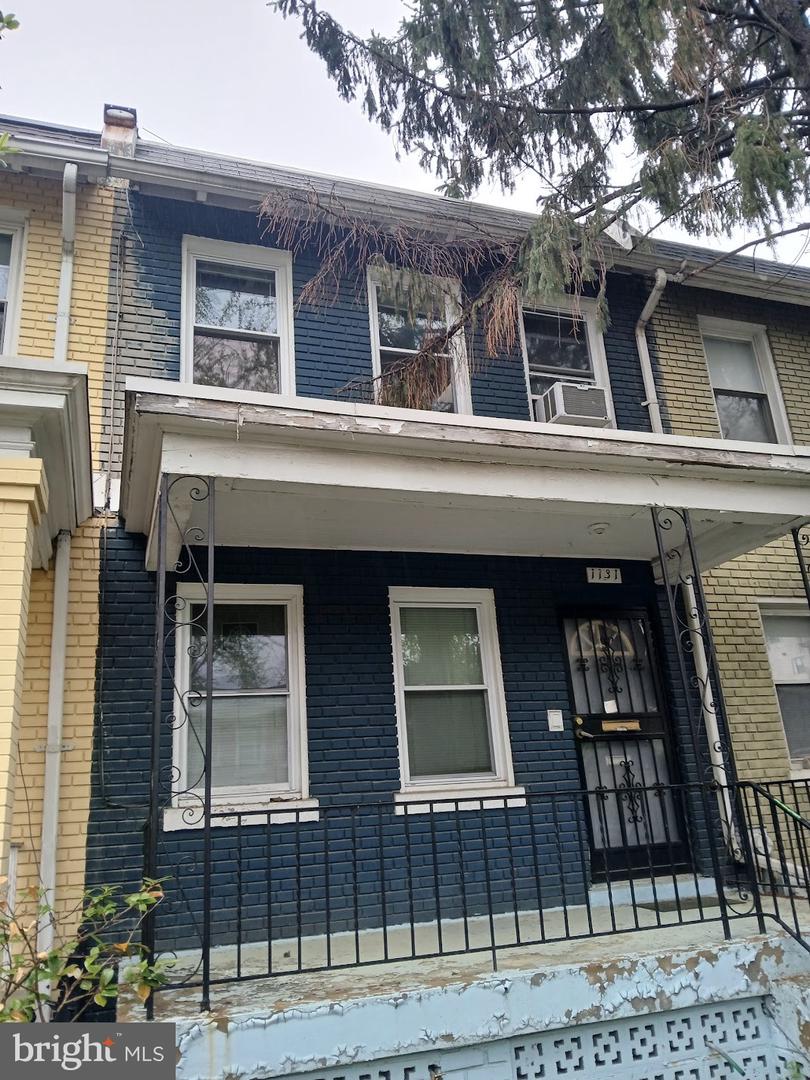 1131 Abbey Place NE, Washington