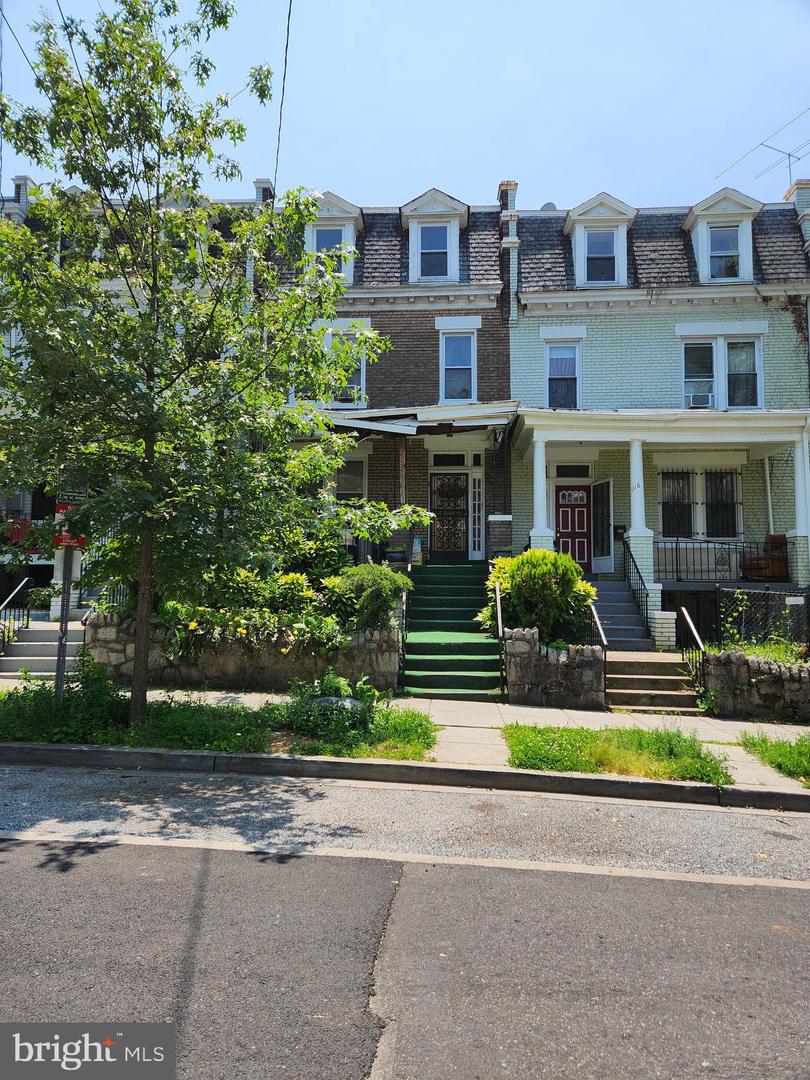 1116 Allison Street NW