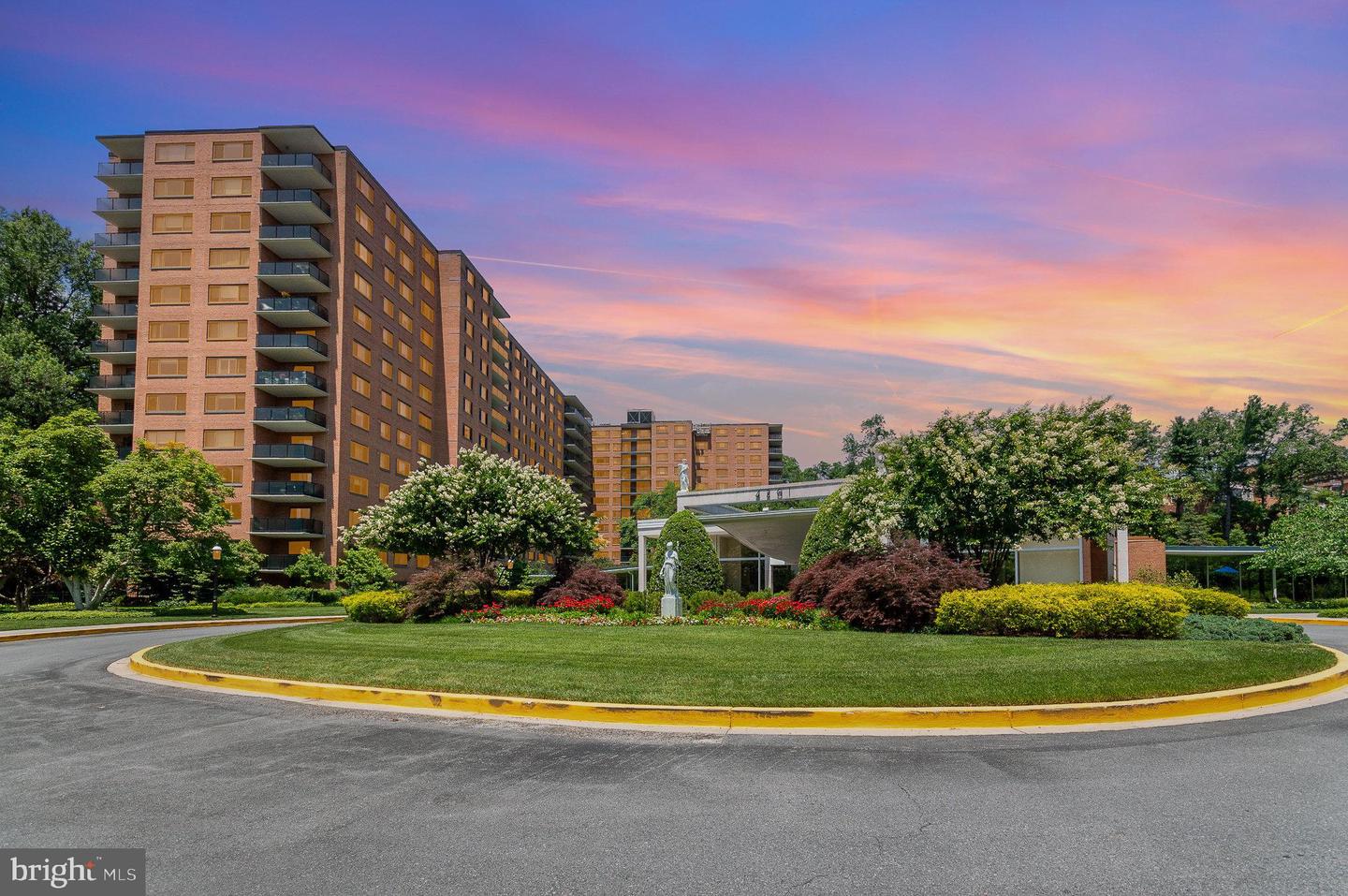 4201 Cathedral Avenue NW #910w, Washington