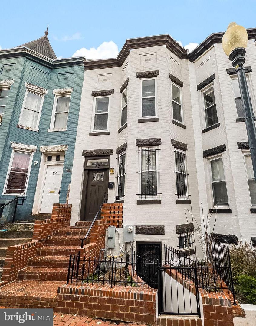 27 Todd Place NE, Washington